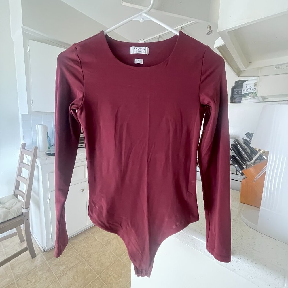Aritzia Original Contour Crew Bodysuit - Burgundy - Size SMALL